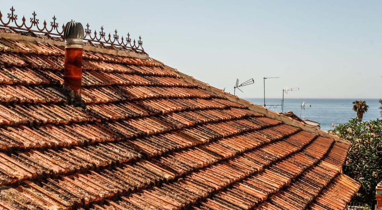 Villa Regionalista Principios Siglo XX 1919 -Pedregalejo-Banos Del Carmen-A Unos Metros Del Mar!!! Piscina Climatizada Bajo Peticion Málaga Buitenkant foto